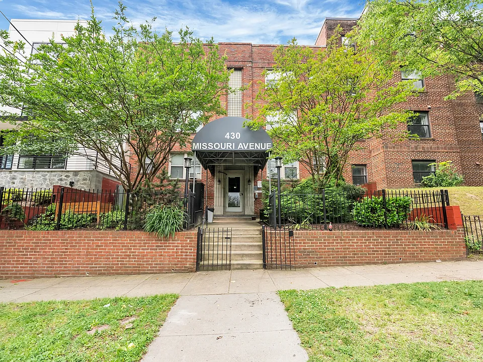 430 Missouri Ave N #W