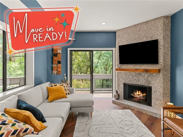 1332 Oak St #9, St Simons Is, GA 31522