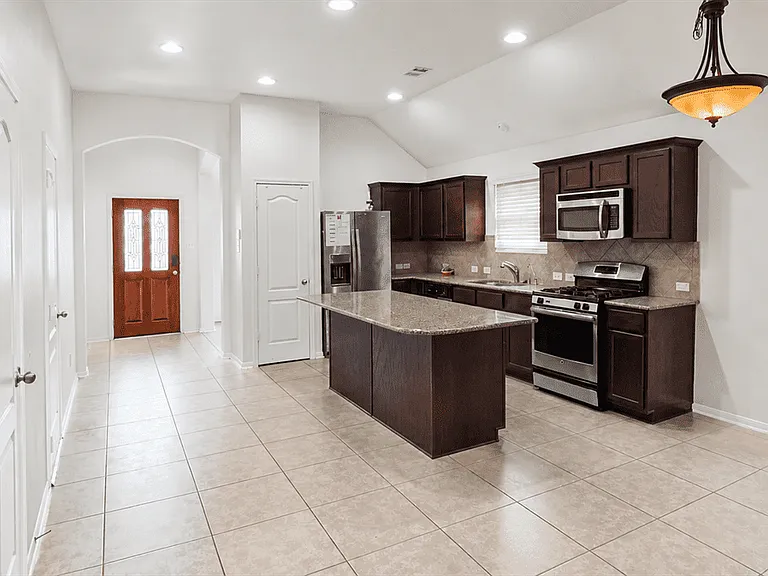 1415 Hardy Stone Dr — Photo 8