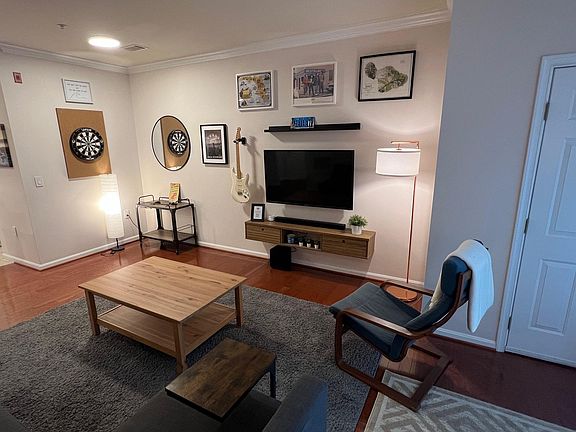 3rd image of 2321 25th St S APT 203