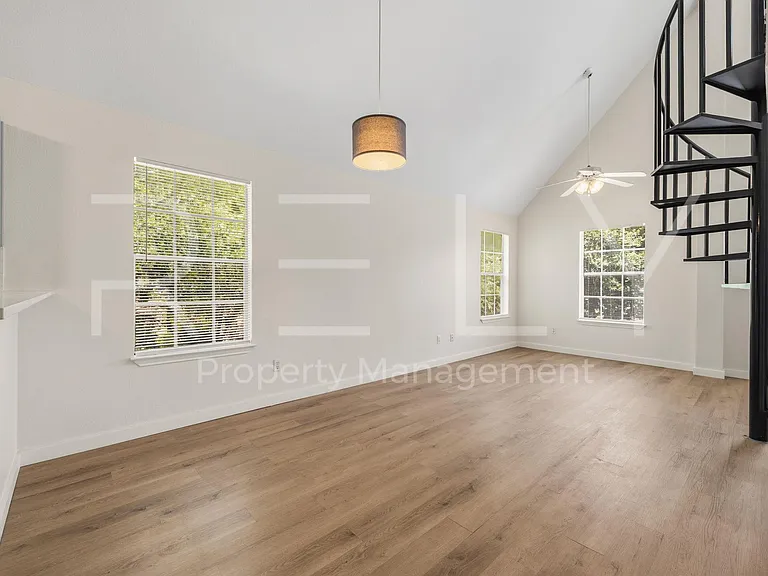 2908 Whisper Oaks Ln #D — Photo 11