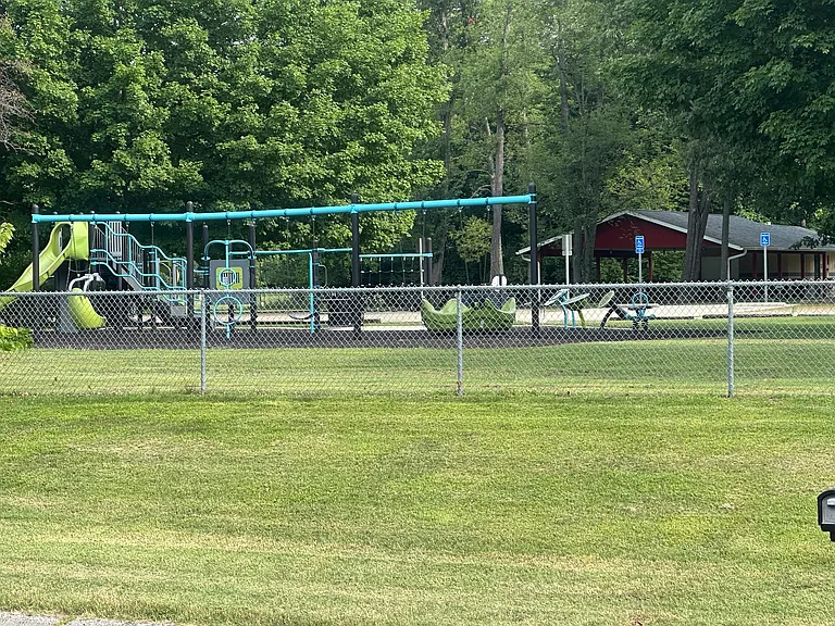 Range Line Rd — Photo 12