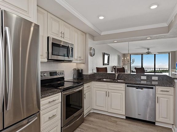 2nd image of 380 Seaview Ct APT 605
