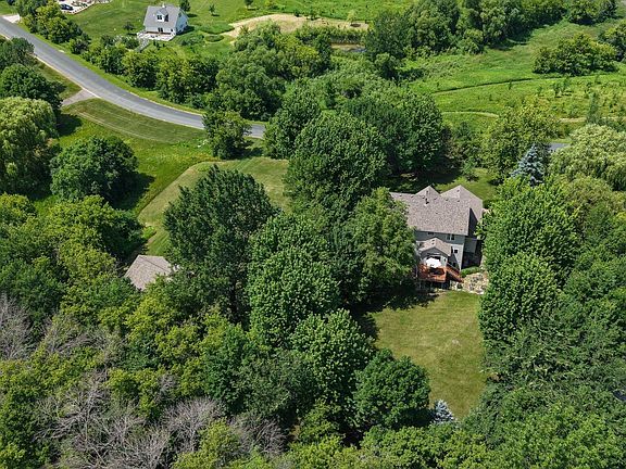 5th image of 4749 Lake Sarah Dr S