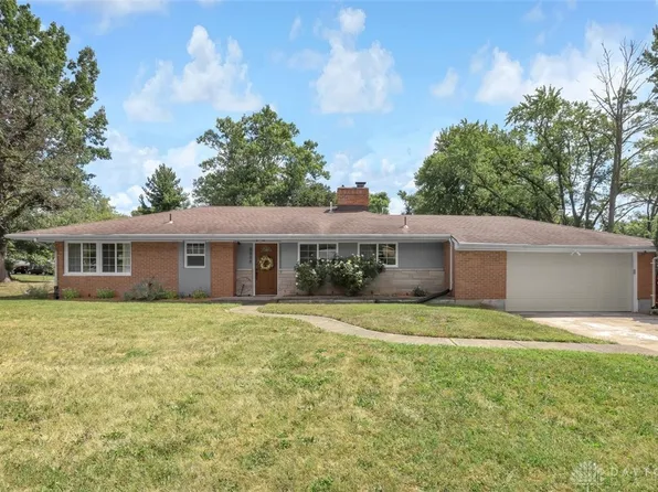 8888 Archer Pl, Dayton, OH 45458