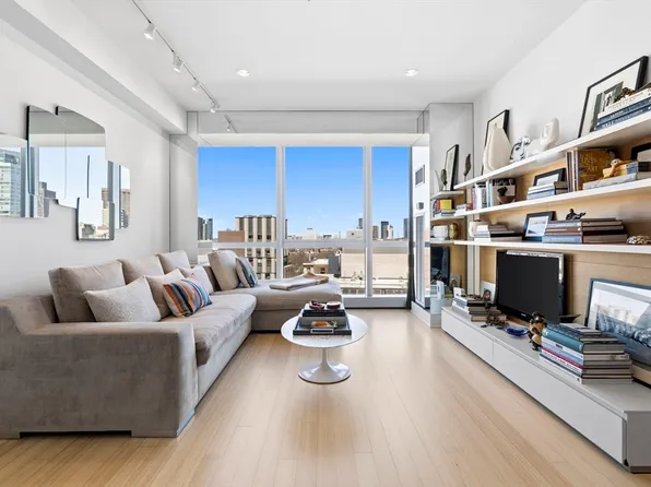 110 Stuart St Unit 17D, Boston, MA 02116