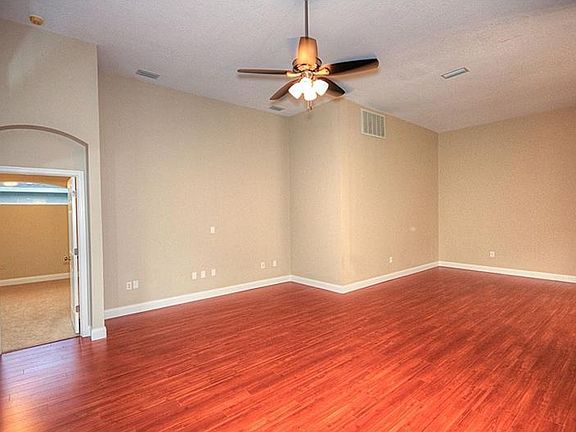 3rd image of 6022 Palomaglade Dr