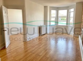 51 Joy St APT 4, Boston, MA 02114