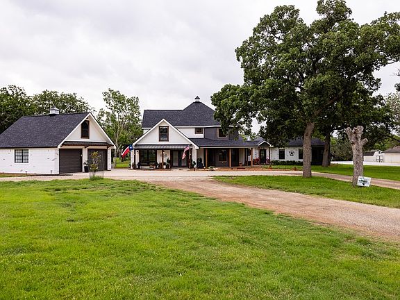 5th image of 305 Oak Wood Rd