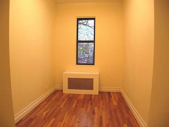 5th image of 23 W 70th St APT 2R