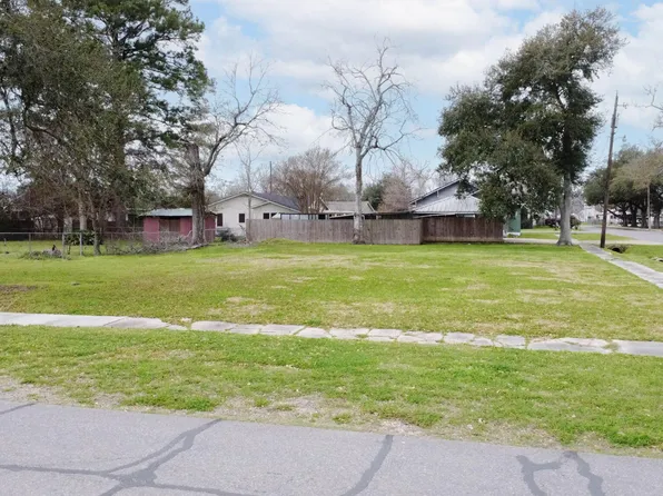 500 2nd St, Rayne, LA 70578