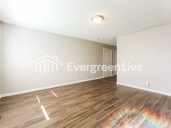 5th image of 151 Leawood Dr