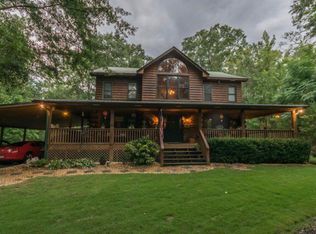 154 Mountain Shadows Rd, Hamilton, GA 31811