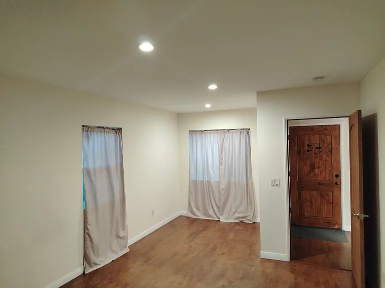 4521 Moore St — Photo 7