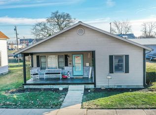 215 S Railroad St, Monticello, IN 47960