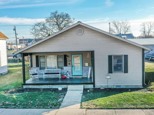 215 S Railroad St, Monticello, IN 47960