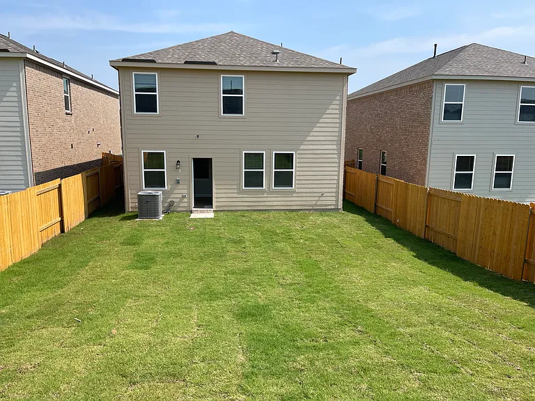 1411 Windermere Way — Photo 41