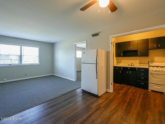 2nd image of 2220 Heather Ln #2