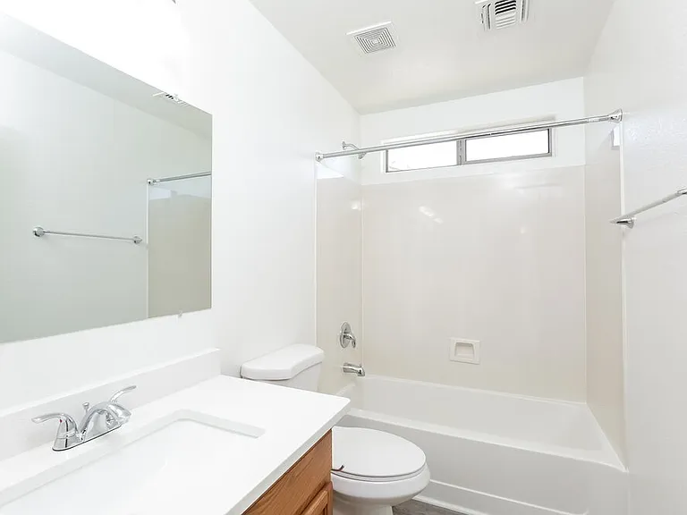 15999 W Moreland St — Photo 16
