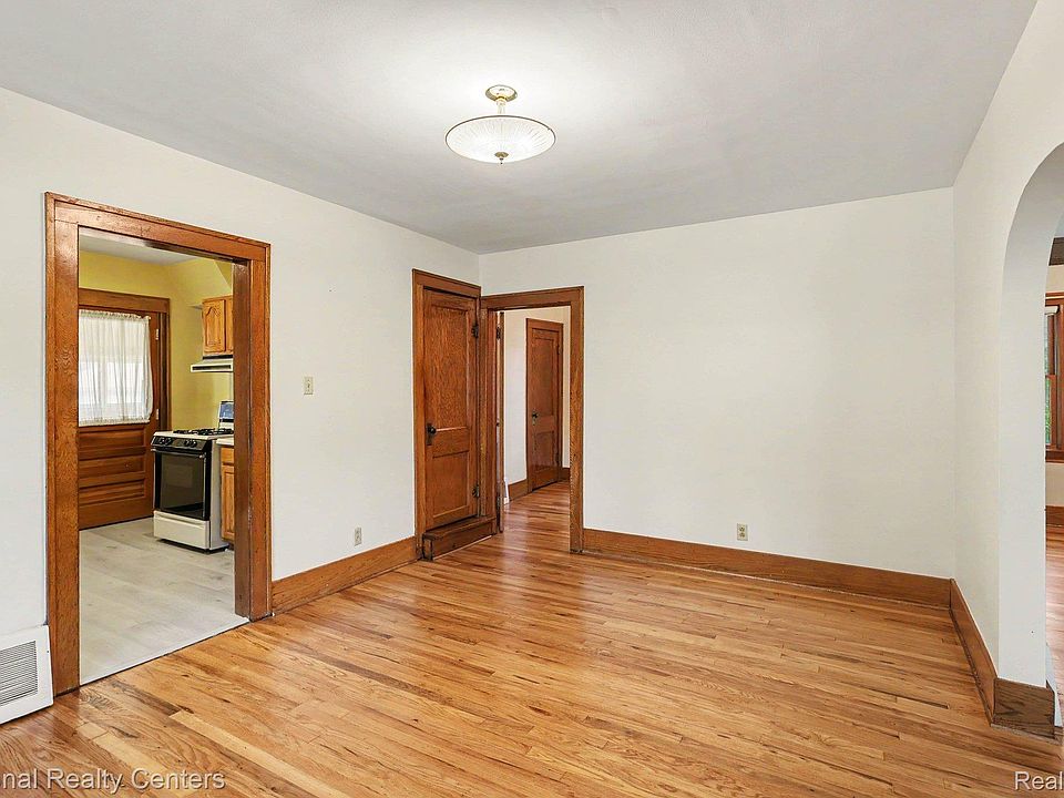 419 John M Ave, photo 10