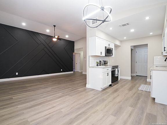 4th image of 4335 BRICK HOUSE