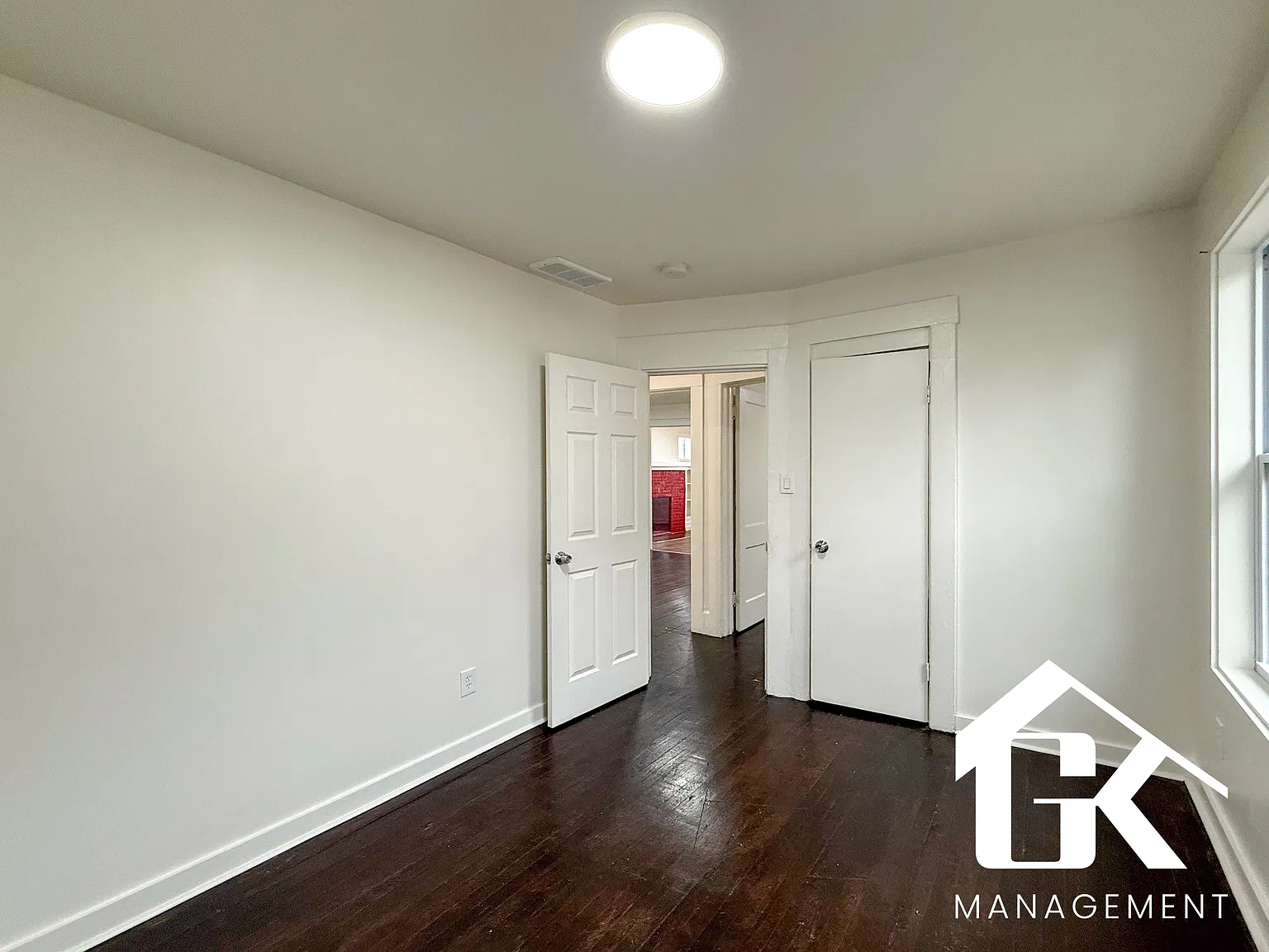 3 bed, 1200 sqft, $1,100 — Photo 3