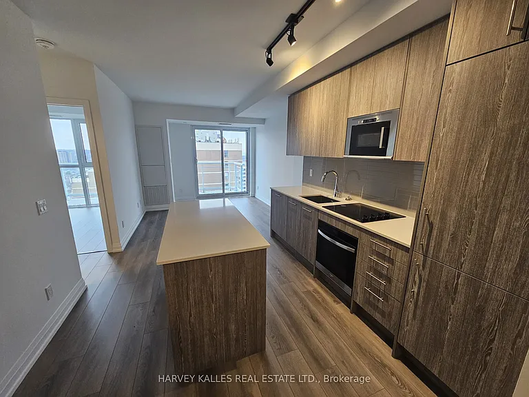 286 Main St #2605 — Photo 3
