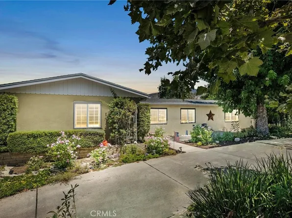 36126 Panorama Dr, Yucaipa, CA 92399