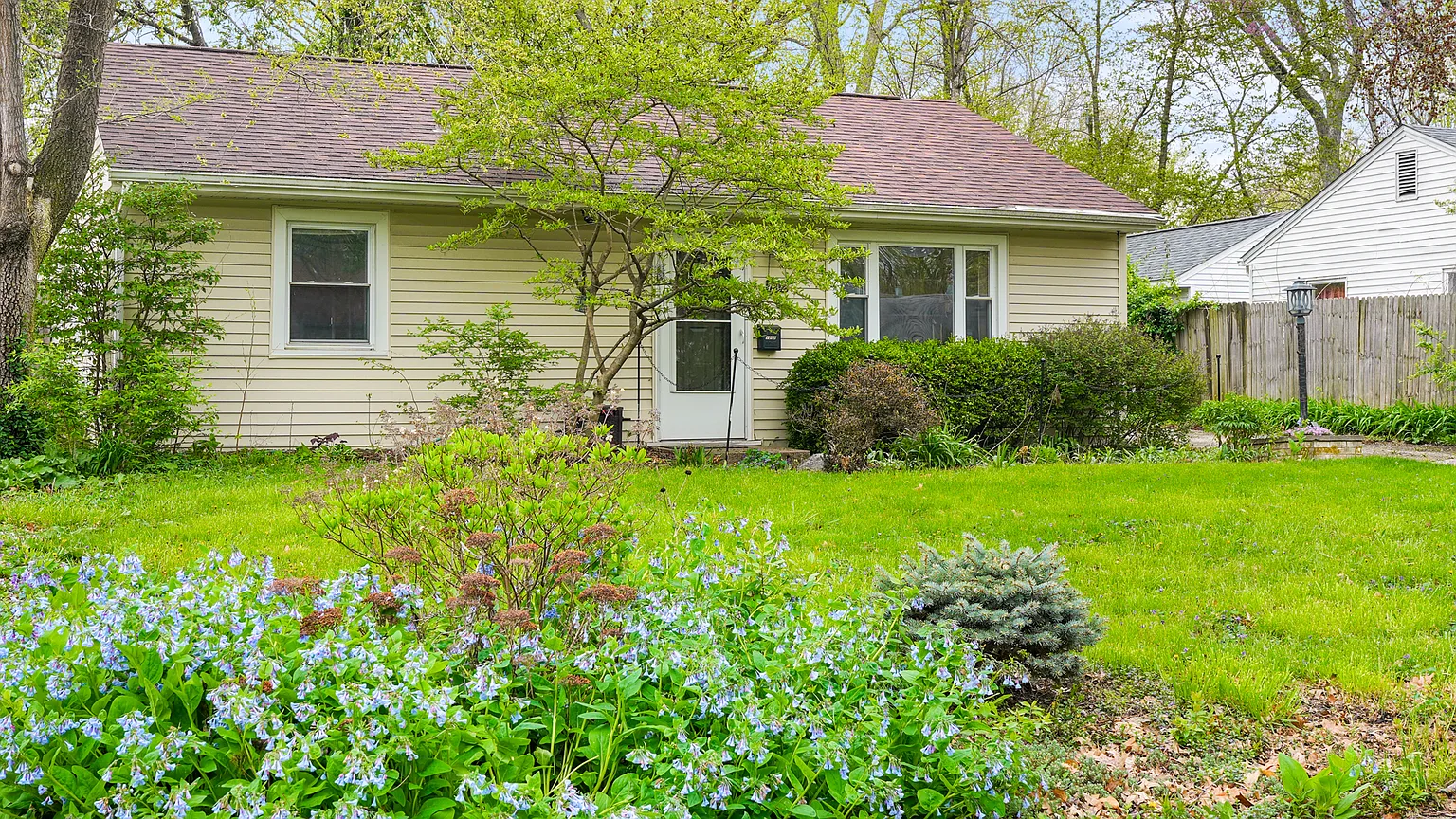 1202 Briarcliff Dr photo 1