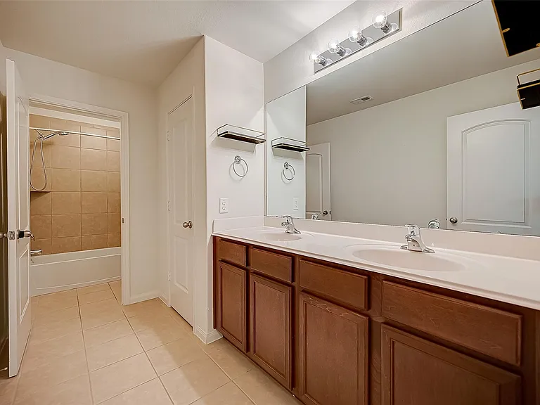 346 Apache Field Ln — Photo 25