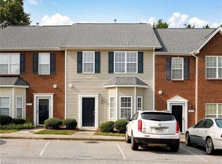 1816 Olivers Crossing Cir, Winston Salem, NC 27127