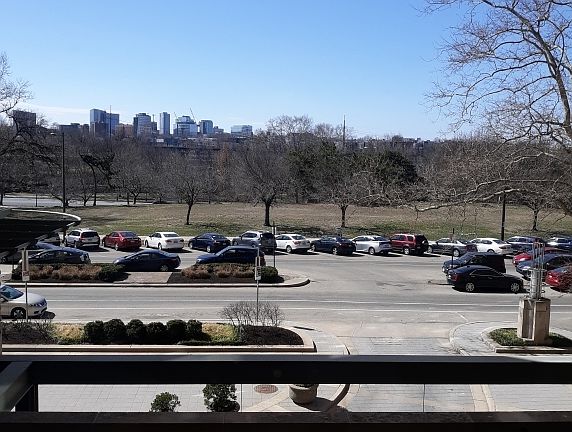 2nd image of 2601 Pennsylvania Ave APT 226