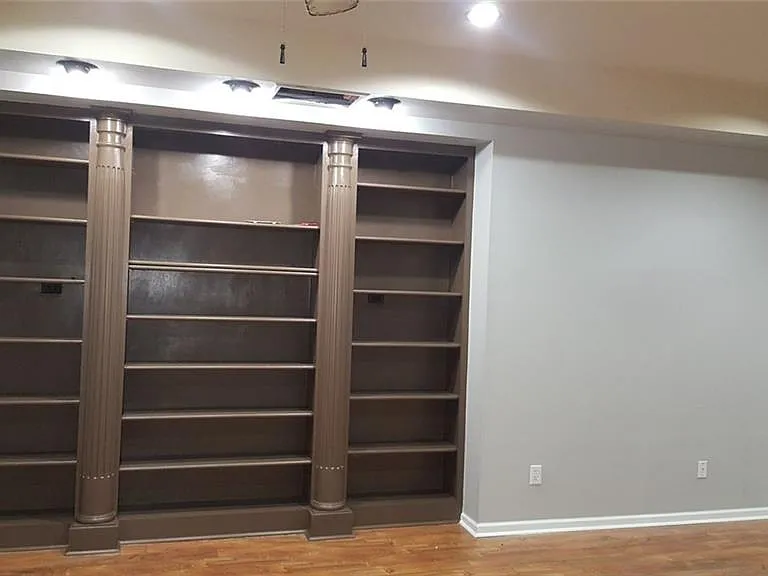 3885 Waterford Dr — Photo 28
