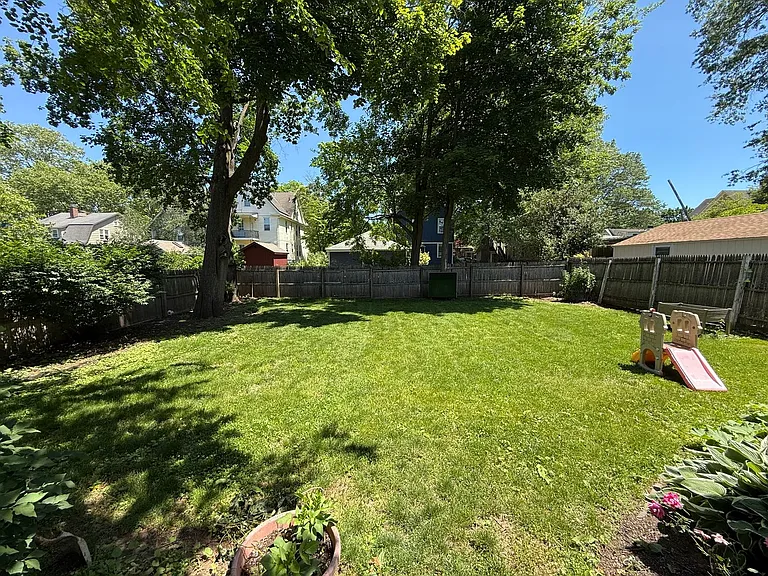 405 Central Ave — Photo 7