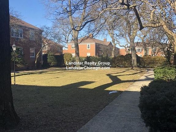 2nd image of 1931 W Albion Ave