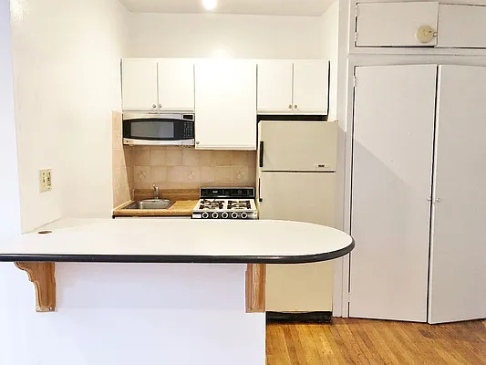 Rented by Best Apartments North Inc | media 32