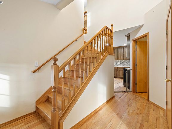 2nd image of 1027 SE Strebin Rd