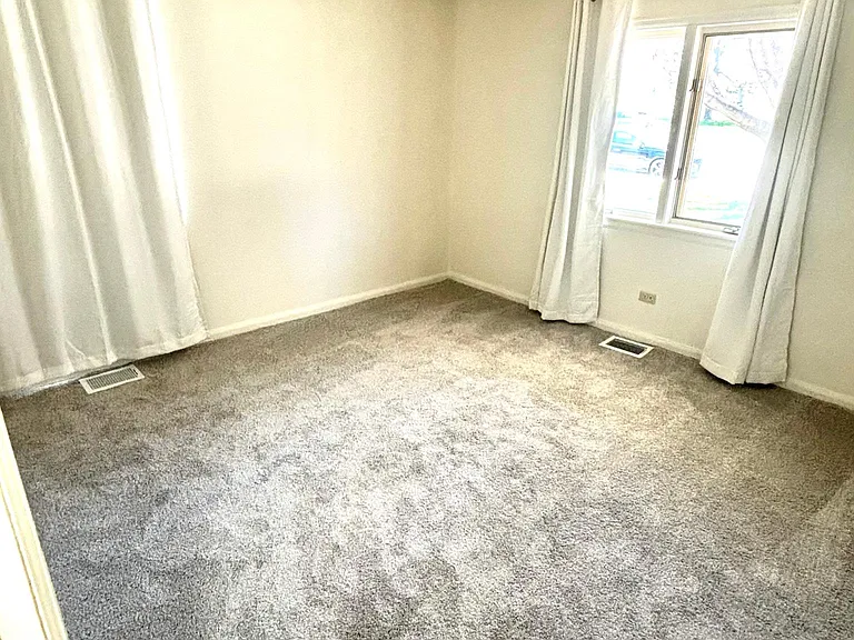 4401 Highline Pl — Photo 9