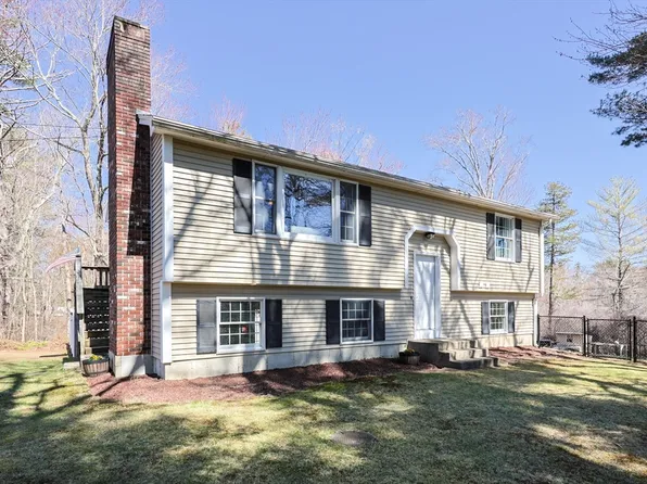 177 N Worcester St, Norton, MA 02766