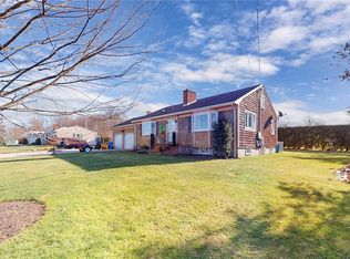 4 Ellen Rd, Middletown, RI 02842