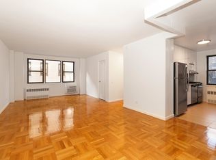 150 E 18th St APT 3E, New York, NY 10003