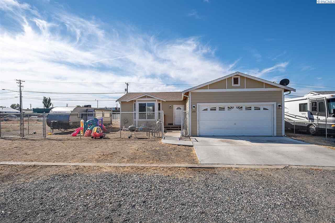240 Hoose St, Mattawa, WA 99349 Zillow