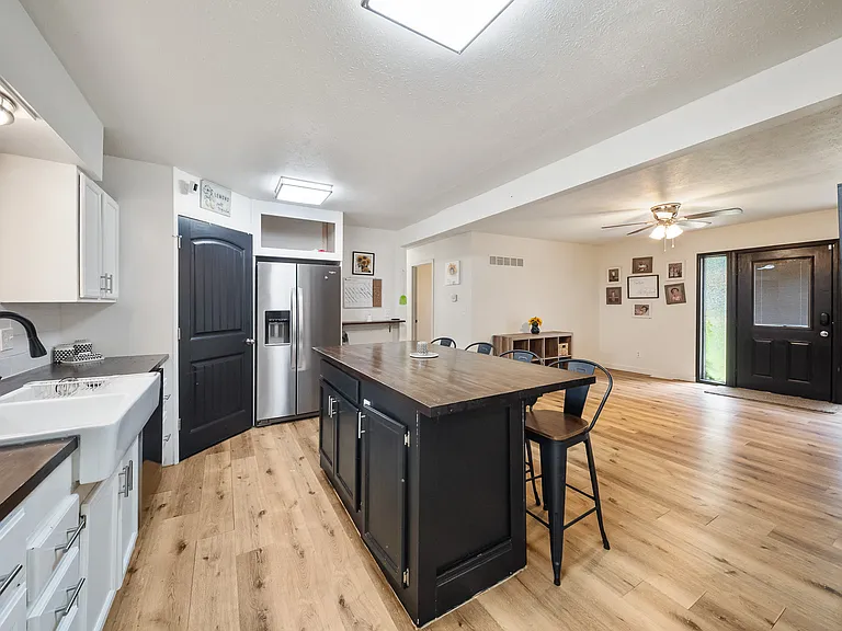 606 Sunset Dr — Photo 6