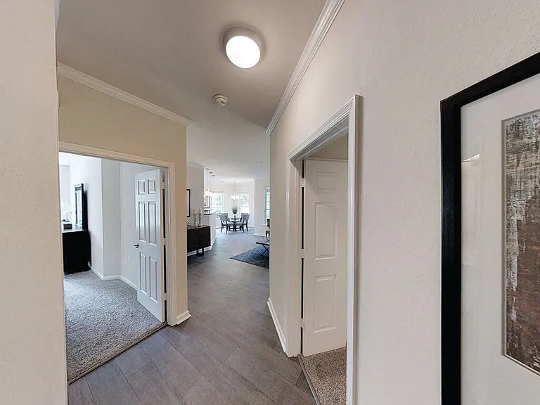 The Montgomery Apartments — Photo 6