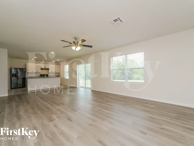 3345 Wellborn Dr — Photo 3