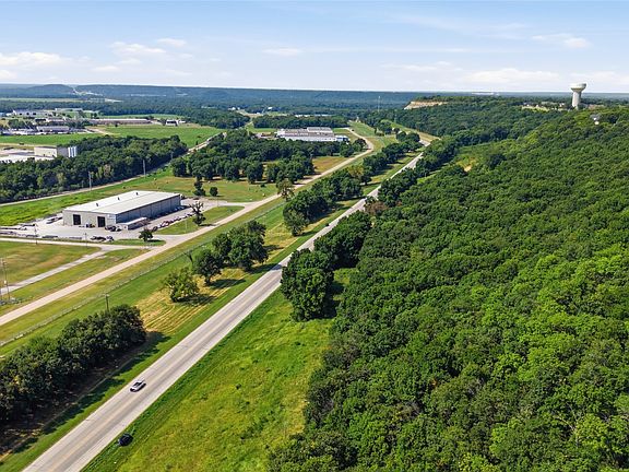 5th image of 4585 E Highway 266
