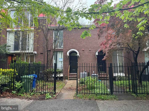 247 W Lafayette Ave, Baltimore, MD 21217