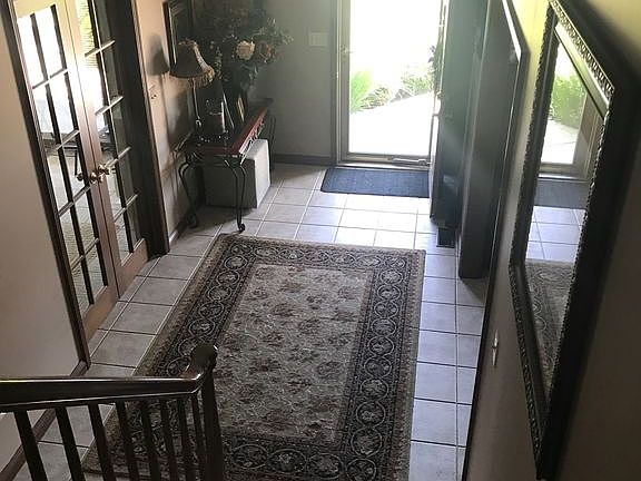 3rd image of 1210 Storybrook Dr