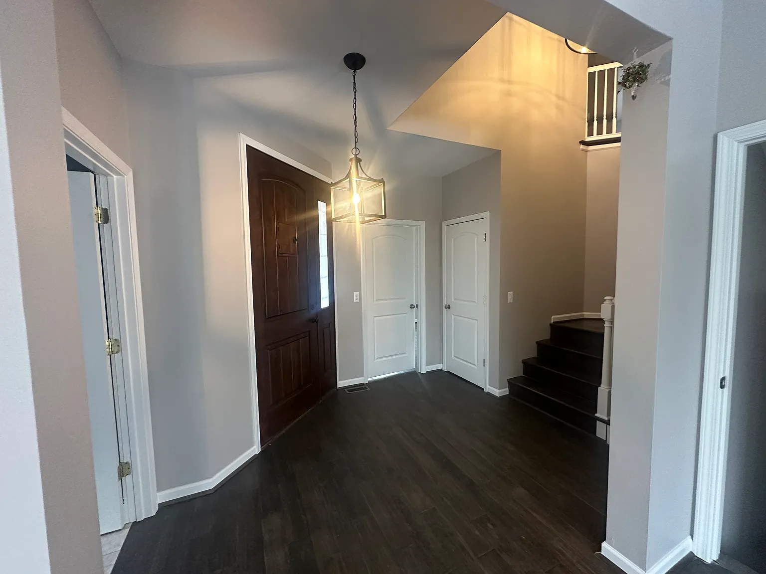 5 bed, 3000 sqft, $3,700 — Photo 3