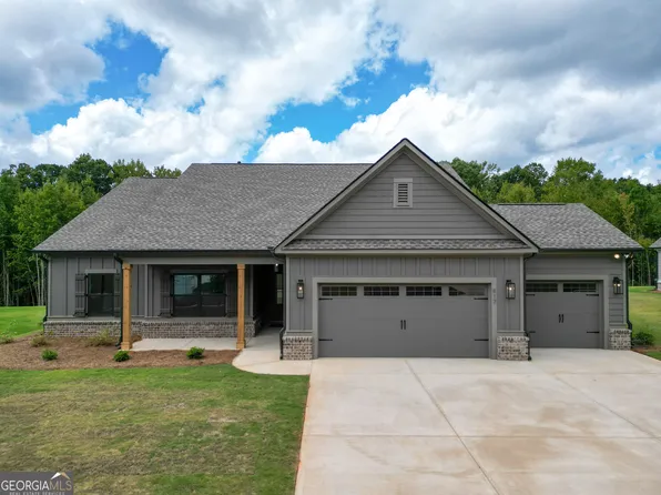 417 Weslyn Dr, Social Circle, GA 30025